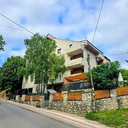 Apartmanski Smestaj Solaris Kod Aqua Parka Yuth Apartment *
